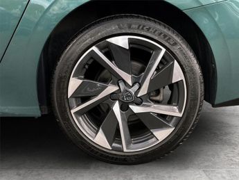 Peugeot 308 1.2 PureTech Allure Premium 5dr EAT8