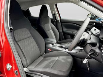 Nissan Juke 1.0 DiG-T Acenta Premium 5dr DCT