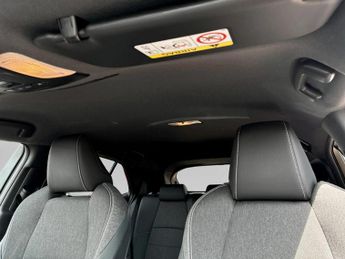 Toyota Corolla 1.8 VVT-i Hybrid Design 5dr CVT