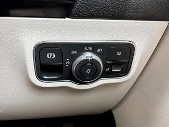 Mercedes-Benz B Class B200 Sport Executive Edition 5dr Auto