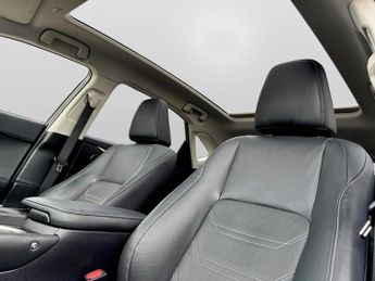 Lexus Nx 300h 2.5 Luxury 5dr CVT [Premium Nav]