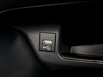 Toyota C-HR 1.8 Hybrid Icon 5dr CVT