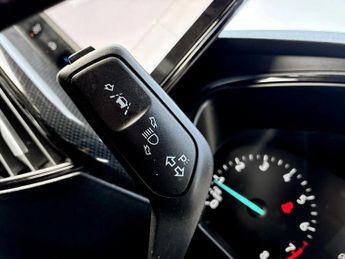 Ford Focus 1.0 EcoBoost Hybrid mHEV ST-Line 5dr Auto