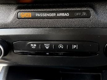 Ford Focus 1.0 EcoBoost Hybrid mHEV ST-Line 5dr Auto
