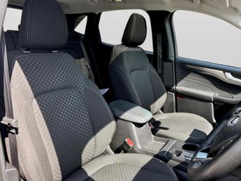 Ford Kuga 2.5 PHEV Titanium 5dr CVT