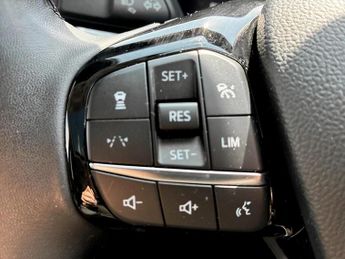 Ford Kuga 2.5 PHEV Titanium 5dr CVT