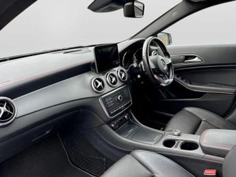 Mercedes-Benz Gla GLA 220d 4Matic AMG Line 5dr Auto [Premium]