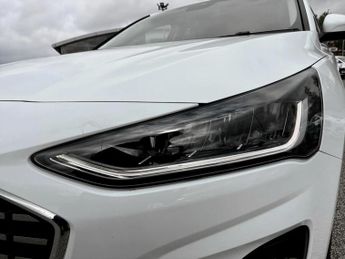 Ford Focus 1.0 EcoBoost Hybrid mHEV 155 Titanium 5dr Auto
