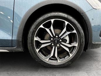 Ford Focus 1.0 EcoBoost Hybrid mHEV 155 Active X 5dr Auto