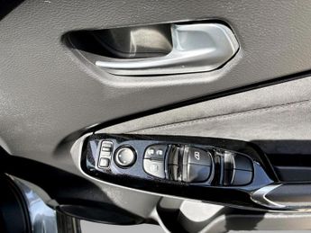 Nissan Juke 1.6 Hybrid Tekna+ 5dr Auto