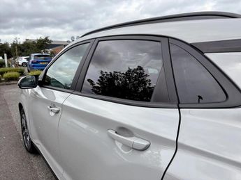 Hyundai Kona 100kW Premium 39kWh 5dr Auto