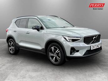 Volvo XC40 2.0 B3P Plus Dark 5dr Auto