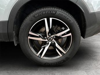 Volvo Xc40 2.0 B3P Plus Dark 5dr Auto