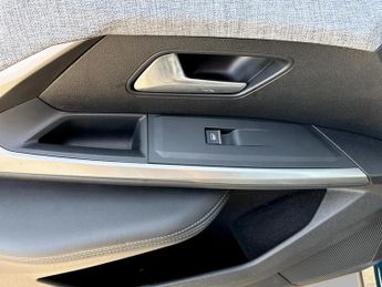 Peugeot 3008 157kW GT 73kWh 5dr Auto