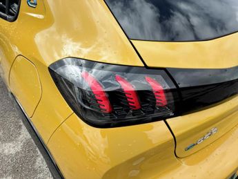 Peugeot 208 100kW GT Premium 50kWh 5dr Auto
