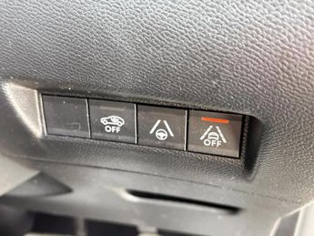 Peugeot 208 100kW GT Premium 50kWh 5dr Auto