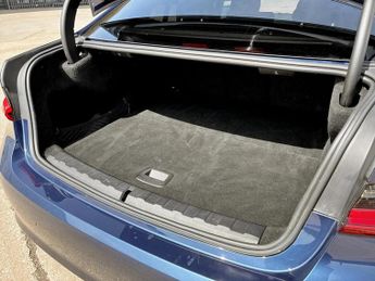 BMW 3 Series 330e SE Pro 4dr Step Auto