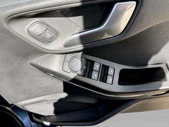 Ford Fiesta 2023.25 Fiesta ST-Line X 5 door 1.0L EcoBoost 125PS mHEV FWD 7-Speed Pow