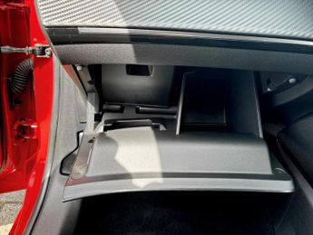 Peugeot 208 1.2 PureTech 100 Allure Premium 5dr EAT8