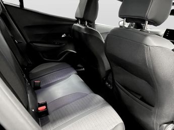 Peugeot 2008 1.2 PureTech 130 Allure Premium+ 5dr EAT8