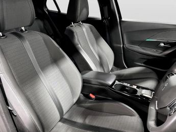 Peugeot 2008 1.2 PureTech 130 Allure Premium+ 5dr EAT8