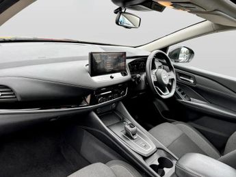 Nissan Qashqai 1.3 DiG-T MH 158 N-Connecta 5dr Xtronic