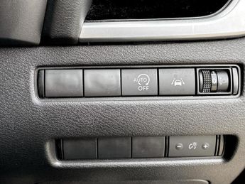 Nissan Qashqai 1.3 DiG-T MH 158 N-Connecta 5dr Xtronic