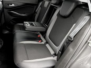 Vauxhall Grandland X 1.2 Turbo Sport Nav 5dr Auto [8 Speed]