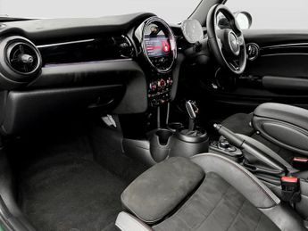 Mini Hatch 1.5 Cooper Sport 3dr Auto