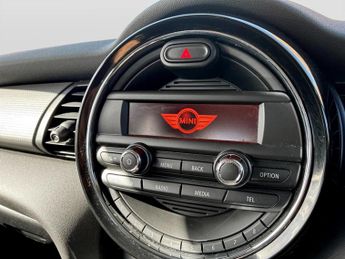 Mini Hatch 1.5 Cooper 3dr Auto