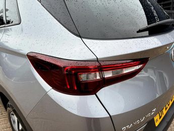 Vauxhall Grandland X 1.2 Turbo SRi Nav 5dr Auto