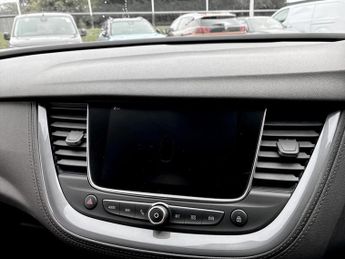 Vauxhall Grandland X 1.2 Turbo SRi Nav 5dr Auto