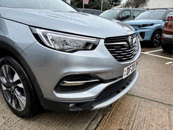 Vauxhall Grandland X 1.2 Turbo SRi Nav 5dr Auto