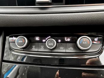 Vauxhall Grandland 1.2 Turbo Ultimate 5dr Auto