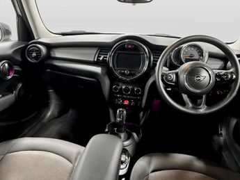Mini Hatch 1.5 Cooper Classic II 5dr Auto