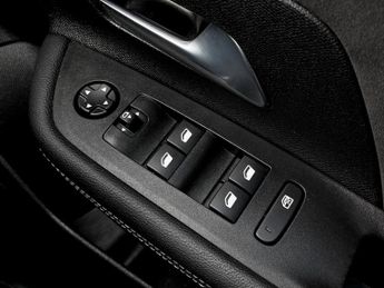 Vauxhall Mokka 100kW Ultimate 50kWh 5dr Auto