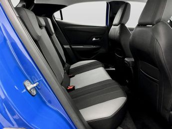 Vauxhall Mokka 100kW Design 50kWh 5dr Auto