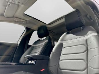 Citroen C4 100kW Shine Plus 50kWh 5dr Auto