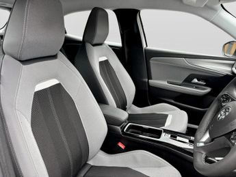 Vauxhall Mokka 100kW Design 50kWh 5dr Auto