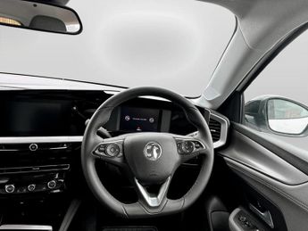 Vauxhall Mokka 100kW Design 50kWh 5dr Auto