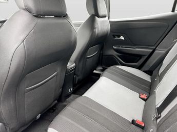 Vauxhall Mokka 100kW Design 50kWh 5dr Auto