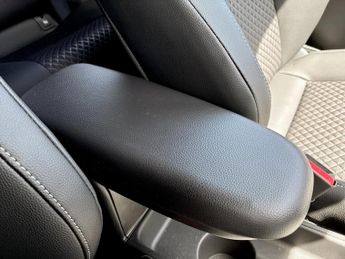 Mazda 2 Hybrid 1.5i Hybrid Homura 5dr CVT