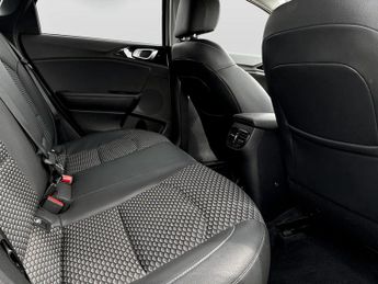 Kia Ceed 1.5T GDi ISG 138 3 5dr DCT