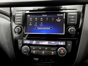 Nissan Qashqai 1.3 DiG-T 160 Acenta Premium 5dr DCT