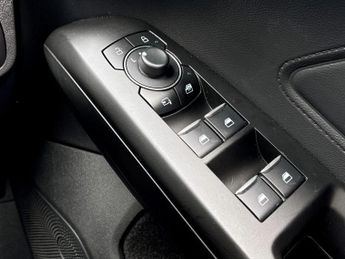 Ford Focus 1.0 EcoBoost Hybrid mHEV 155 ST-Line X 5dr Auto