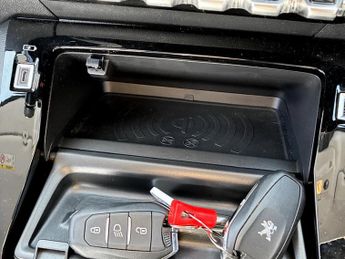 Peugeot 208 100kW Allure 50kWh 5dr Auto