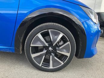 Peugeot 208 100kW GT Premium 50kWh 5dr Auto