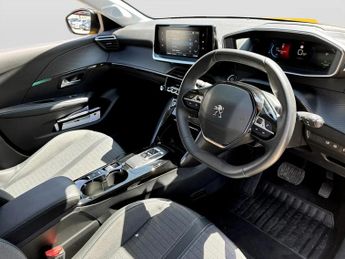 Peugeot 208 100kW Allure Premium 50kWh 5dr Auto