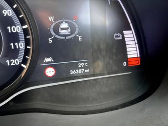 Hyundai Kona 150kW Premium 64kWh 5dr Auto