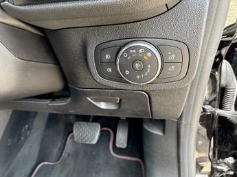 Ford Fiesta 1.0 EcoBoost Hbd mHEV 125 ST-Line X 5dr Auto